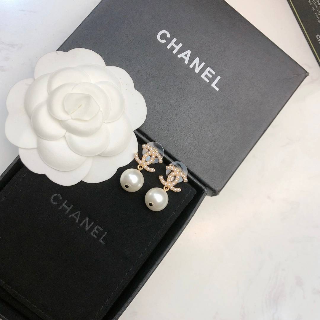 CHANEL シャネル レディース ピアス CCロゴ パール チェーンモチーフ ブランドピアス ギフト