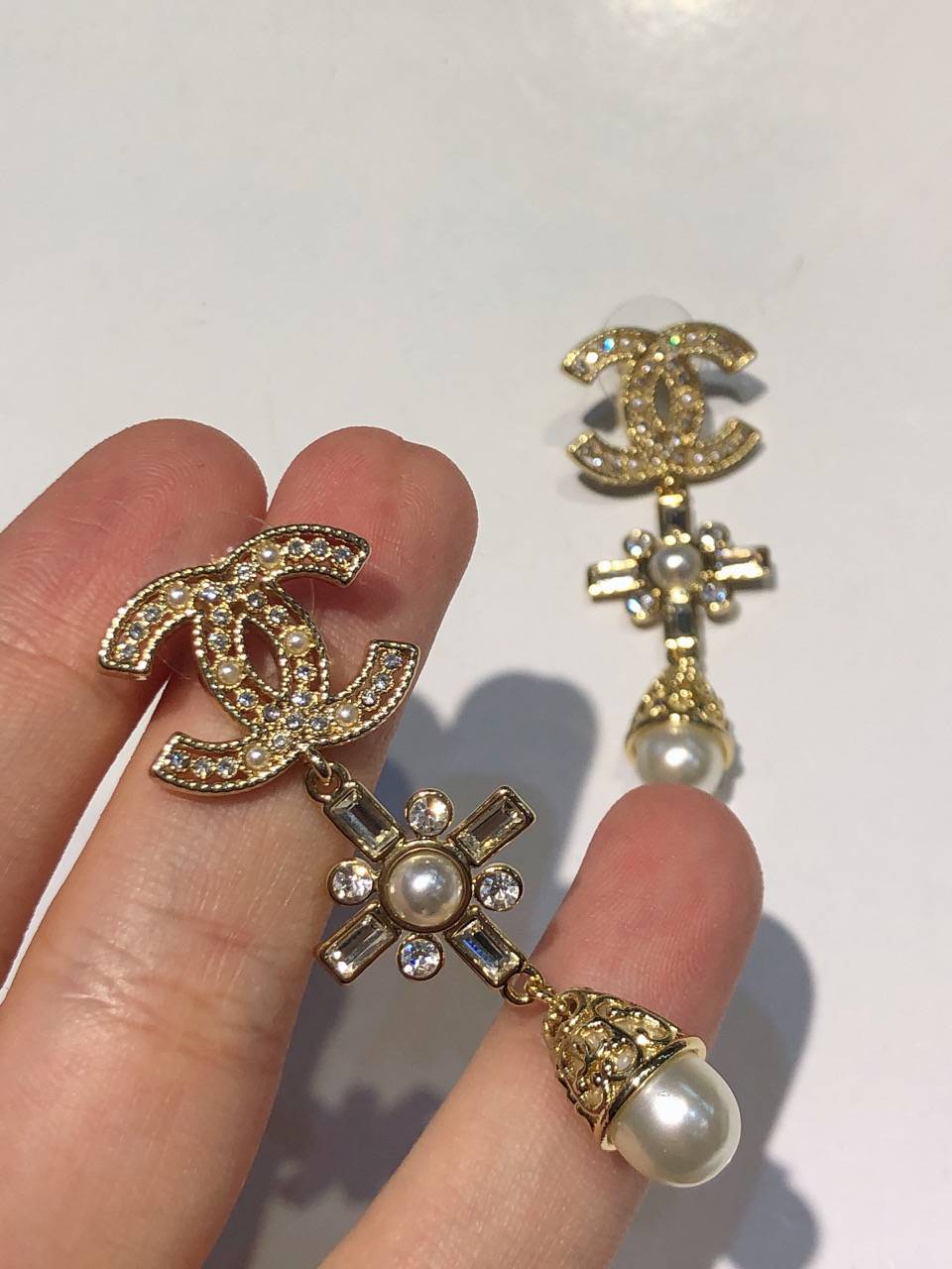 CHANEL シャネル レディース ピアス CCロゴ ダブルC パール ロゴピアス 上品なアクセサリー - 画像 3