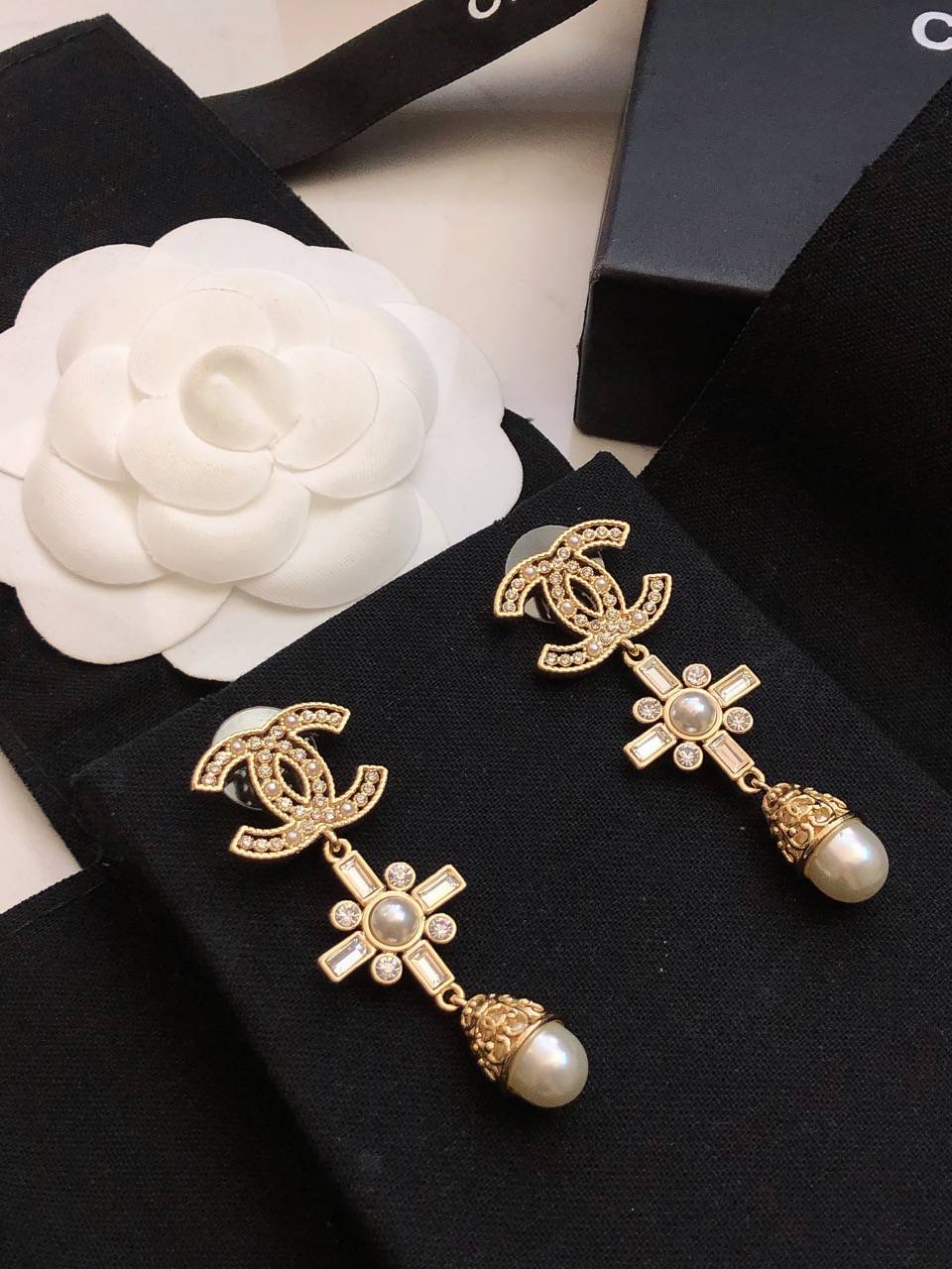 CHANEL シャネル レディース ピアス CCロゴ ダブルC パール ロゴピアス 上品なアクセサリー - 画像 5