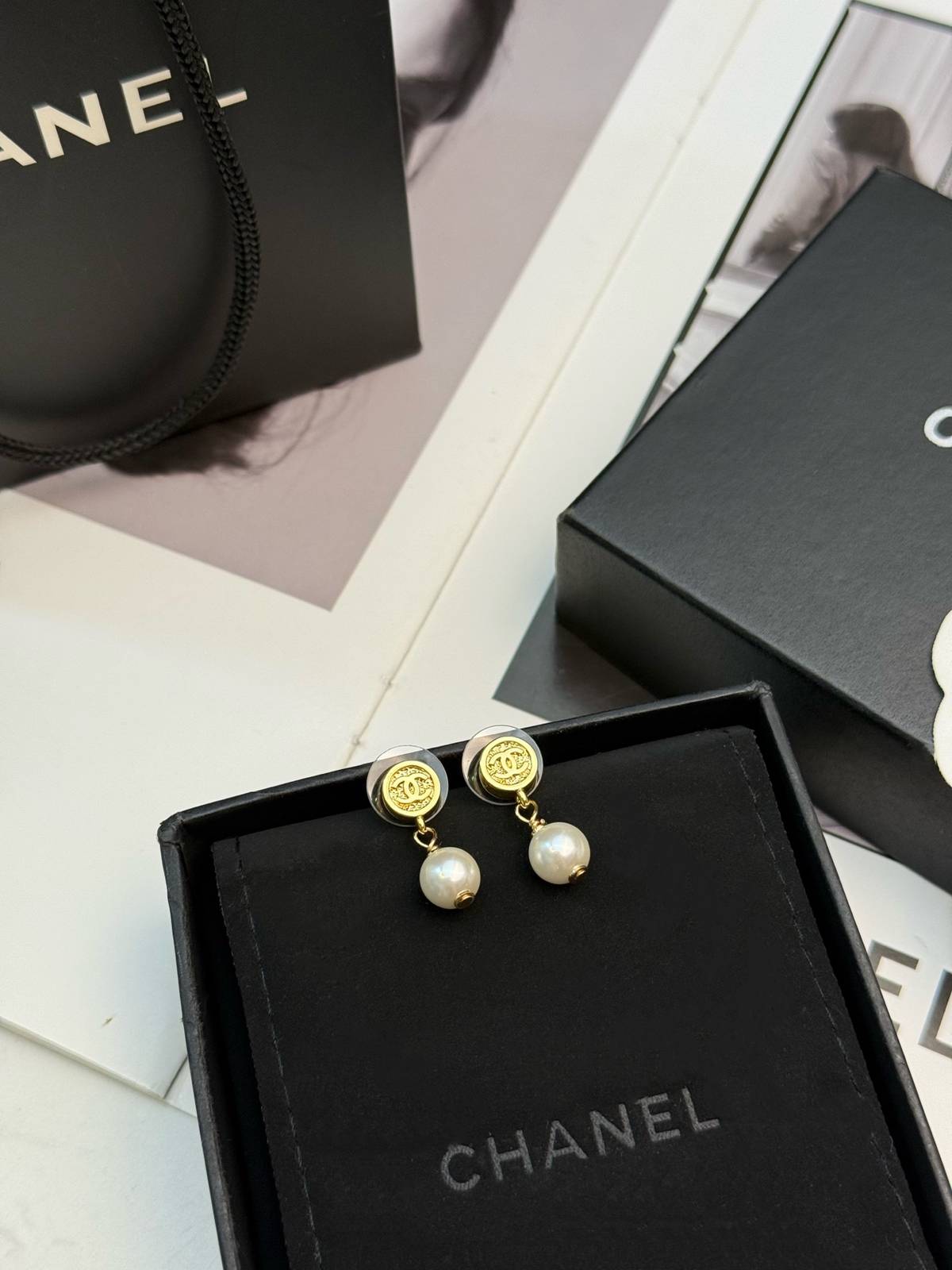 CHANEL シャネル レディース ピアス CCロゴ パール ブランドピアス 上品なアクセサリー ゴールド - 画像 8
