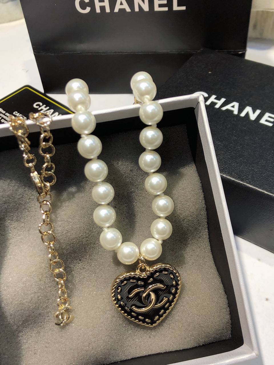 CHANEL シャネル レディース ネックレス ロゴプレート ブランドネックレス ゴールド - 画像 2