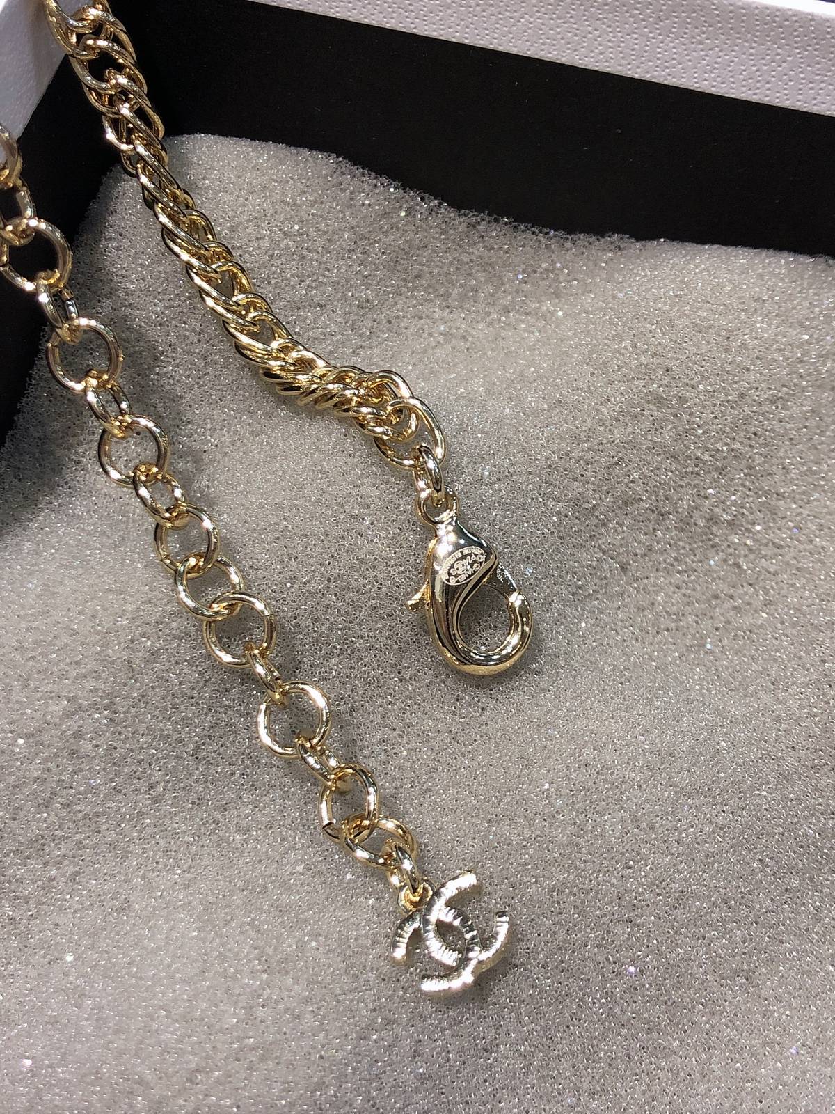 CHANEL シャネル レディース ネックレス ロゴプレート ブランドネックレス ゴールド - 画像 7