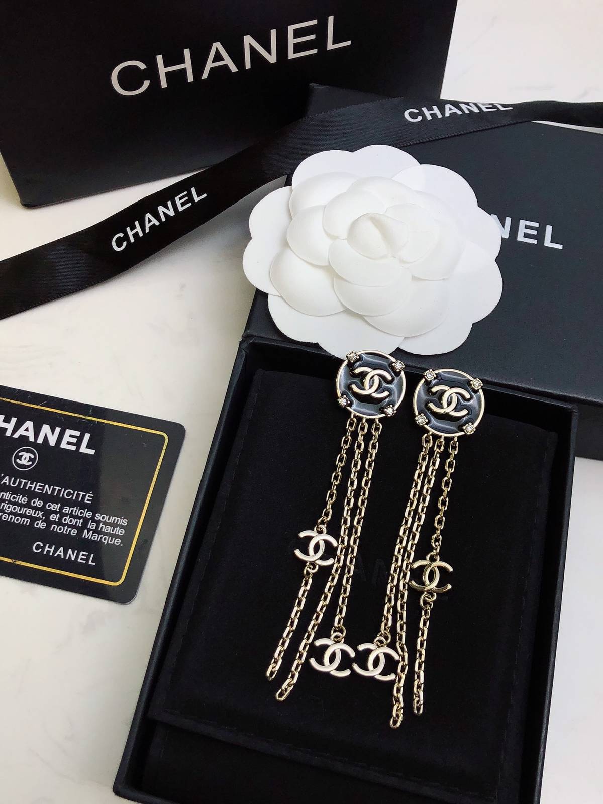 CHANEL シャネル レディース ピアス ブローチ フラワーモチーフ ブランドピアス ギフト ホワイト