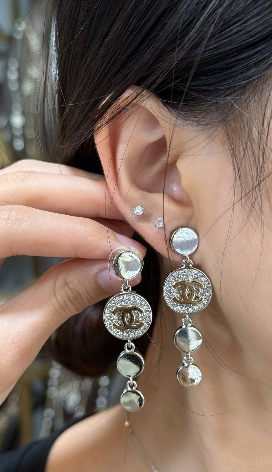 CHANEL シャネル レディース ピアス CCロゴ ダブルC チェーンモチーフ ブランドピアス 上品なアクセサリー シルバー
