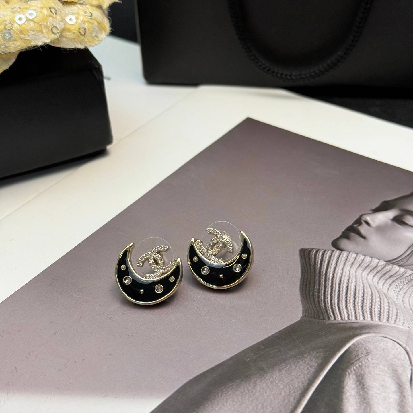 CHANEL シャネル レディース ピアス CCロゴ メタル ブランドピアス ブランドアクセサリー ゴールド - 画像 5