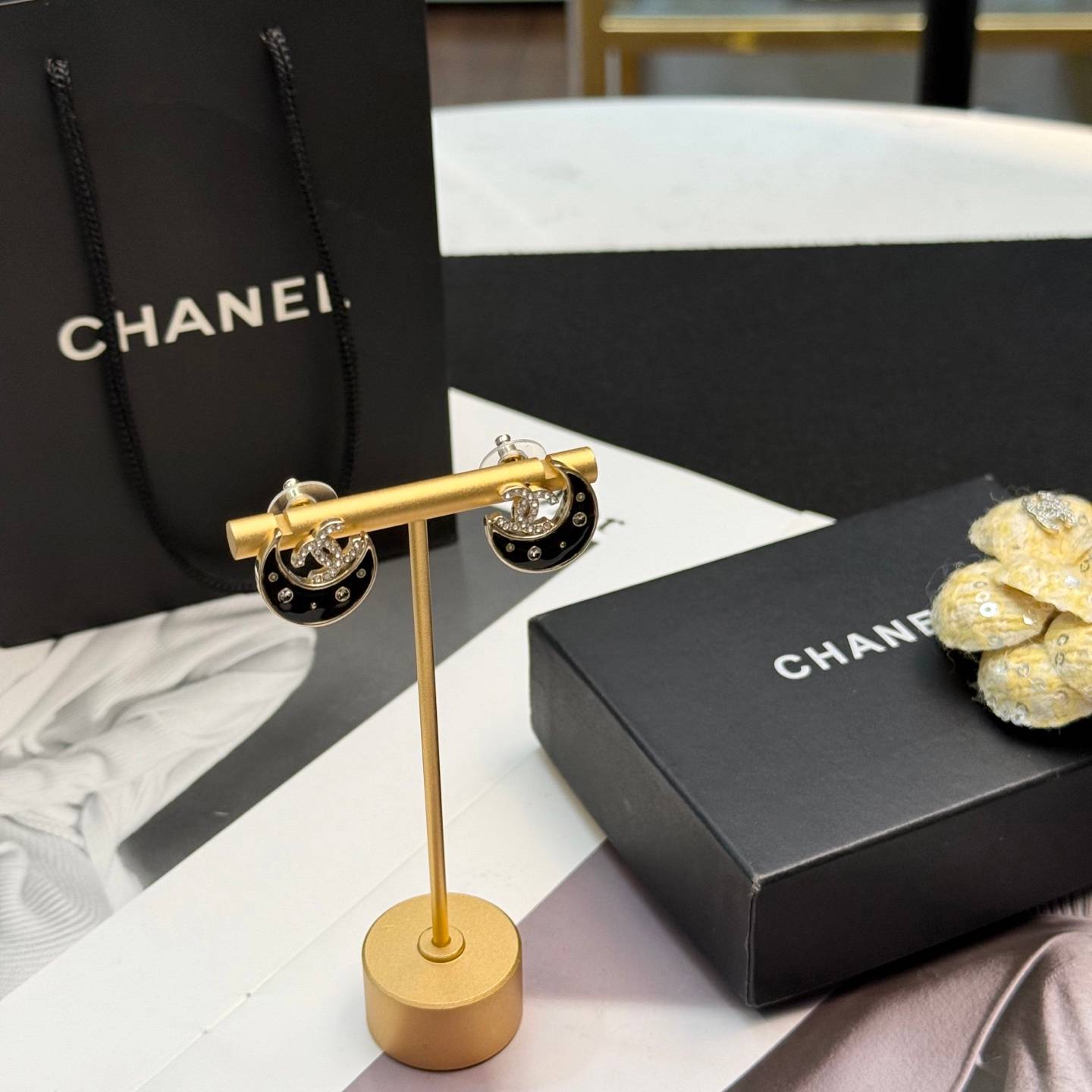 CHANEL シャネル レディース ピアス CCロゴ メタル ブランドピアス ブランドアクセサリー ゴールド - 画像 7