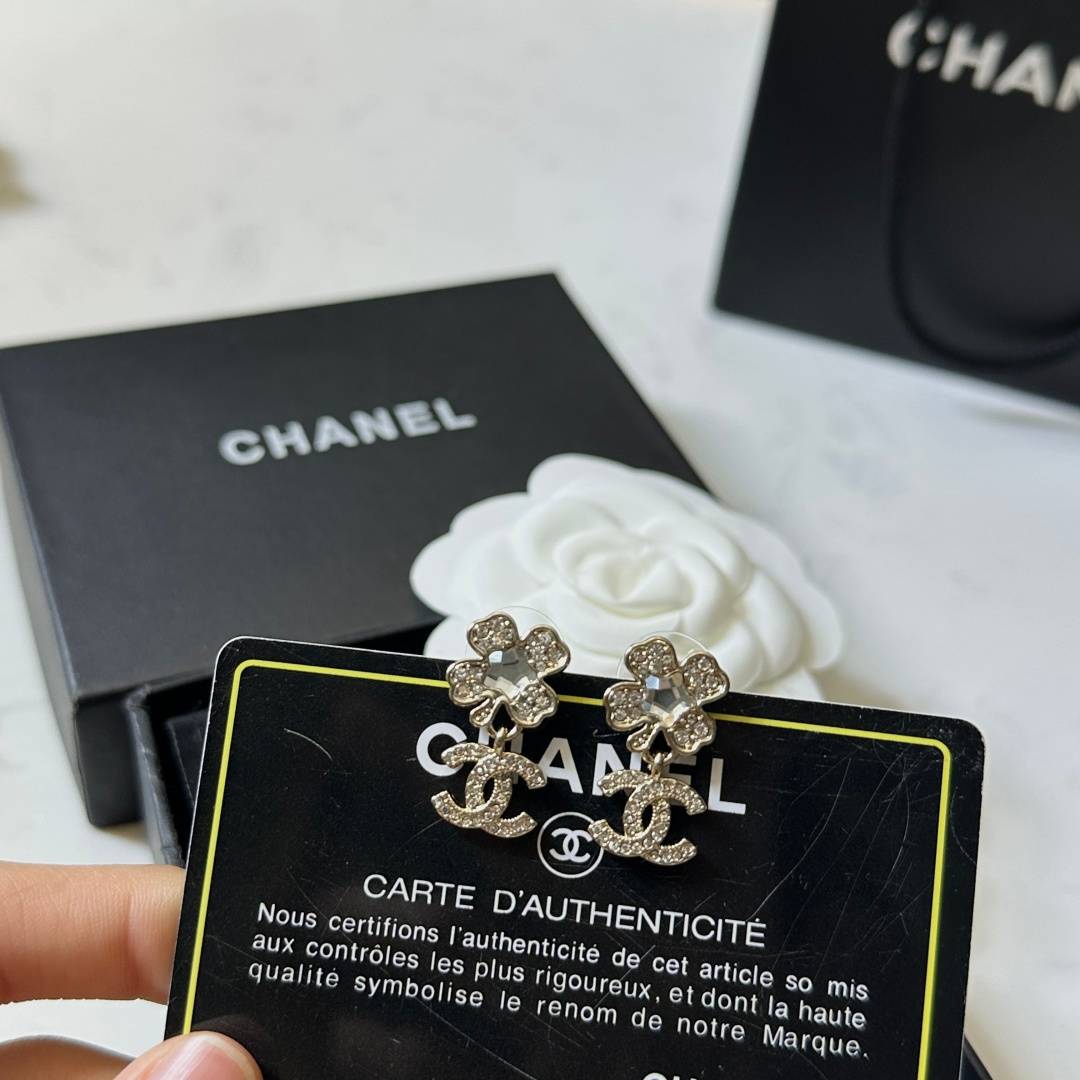 CHANEL シャネル レディース ピアス CCロゴ フラワー ロゴピアス 上品なアクセサリー ゴールド - 画像 5