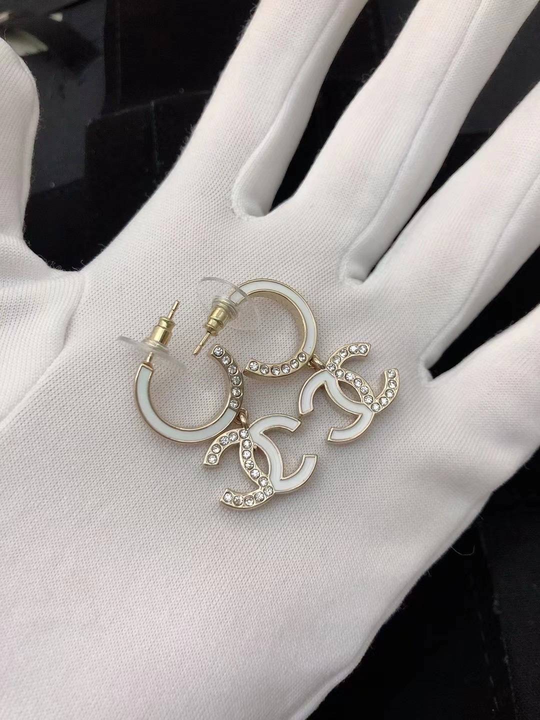 CHANEL シャネル レディース ピアス ダブルC ロゴプレート ブランドピアス ゴールド - 画像 6