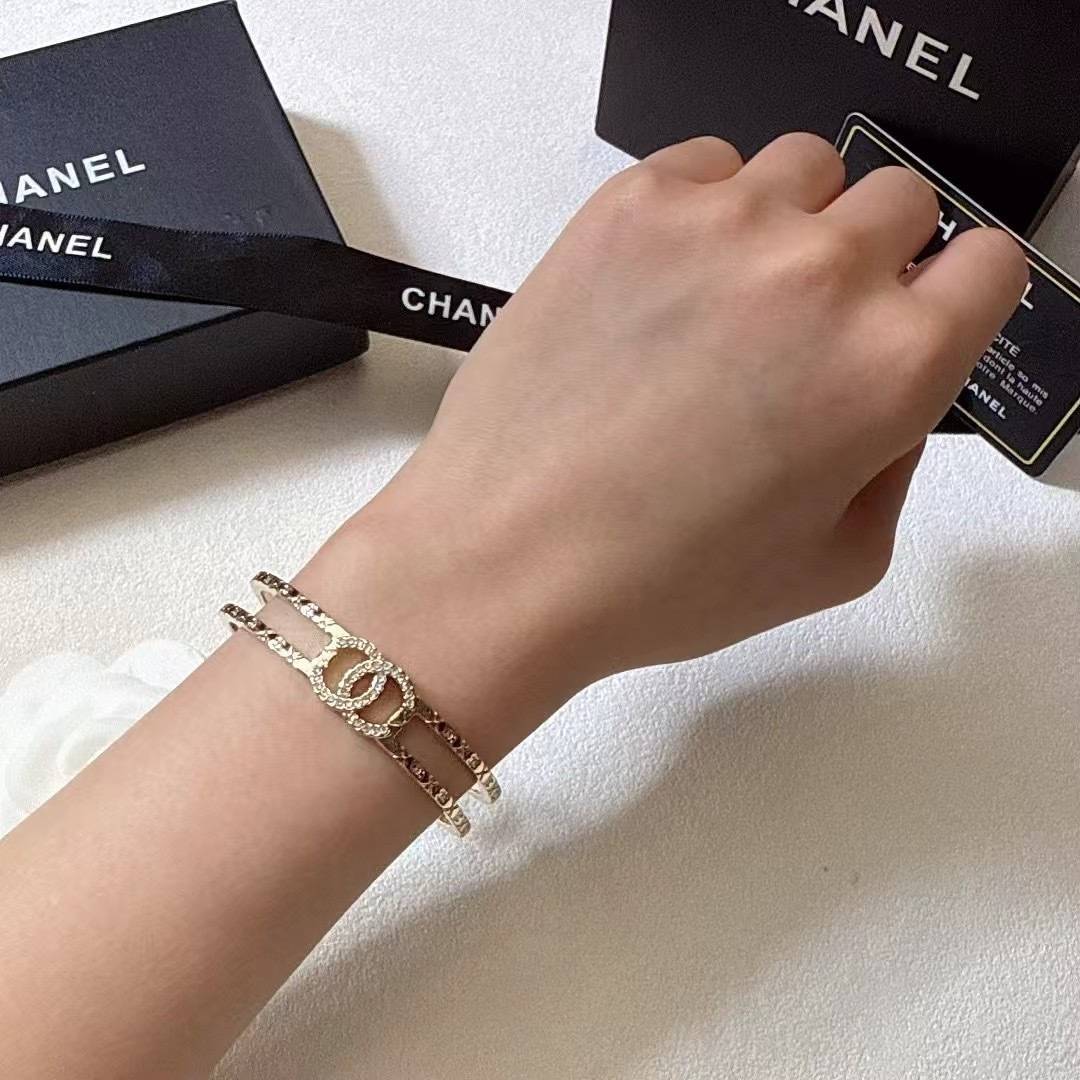 CHANEL シャネル レディース ブレスレット ココマーク K18 ブランドブレスレット 上品なアクセサリー ゴールド - 画像 3
