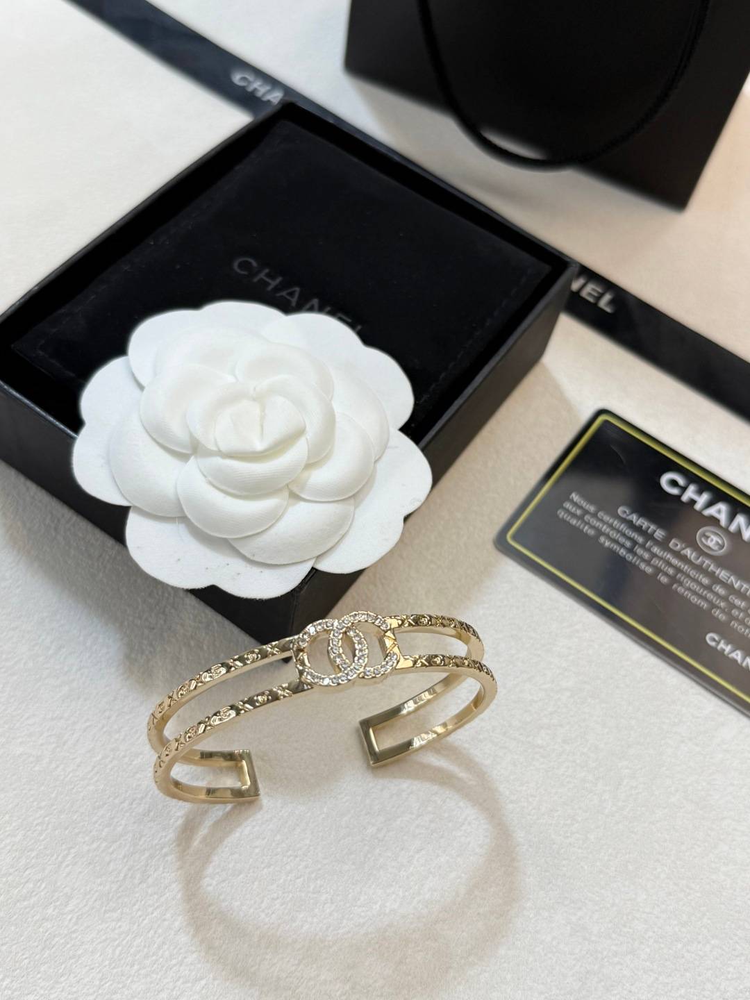 CHANEL シャネル レディース ブレスレット ココマーク K18 ブランドブレスレット 上品なアクセサリー ゴールド - 画像 4