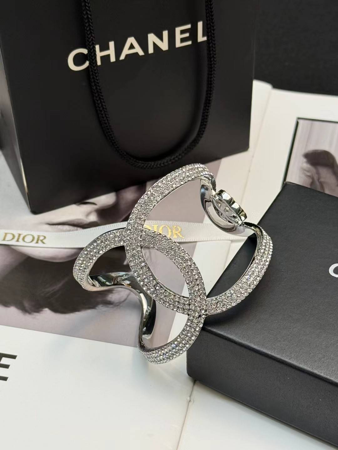 CHANEL シャネル レディース ブレスレット CCロゴ ダブルC ブランドブレスレット シルバー