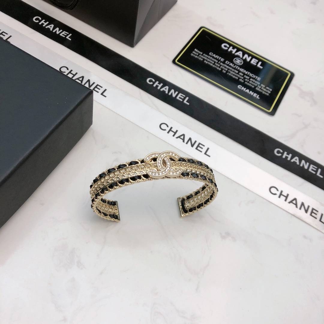 CHANEL シャネル レディース ブレスレット ロゴプレート チェーンモチーフ ブランドブレスレット ゴールド - 画像 2