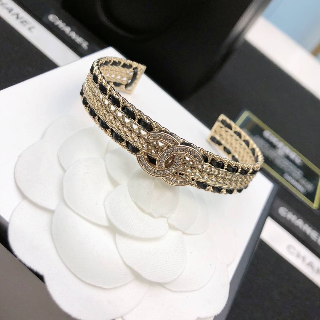 CHANEL シャネル レディース ブレスレット ロゴプレート チェーンモチーフ ブランドブレスレット ゴールド - 画像 4
