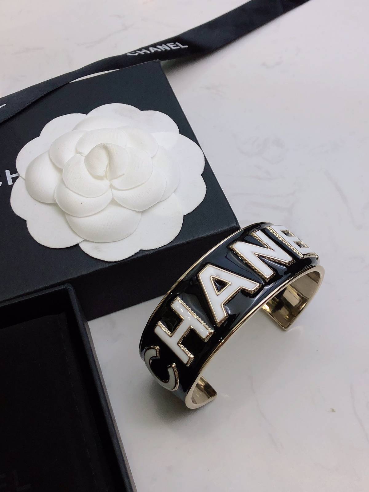 CHANEL シャネル レディース ブレスレット CCロゴ ブランドブレスレット 上品なアクセサリー ゴールド - 画像 7