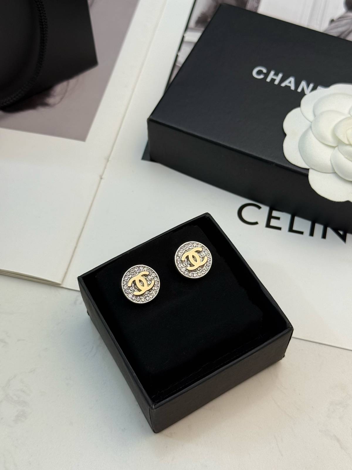 CHANEL シャネル レディース ピアス CCロゴ ダブルC ロゴピアス 上品なアクセサリー シルバー - 画像 6