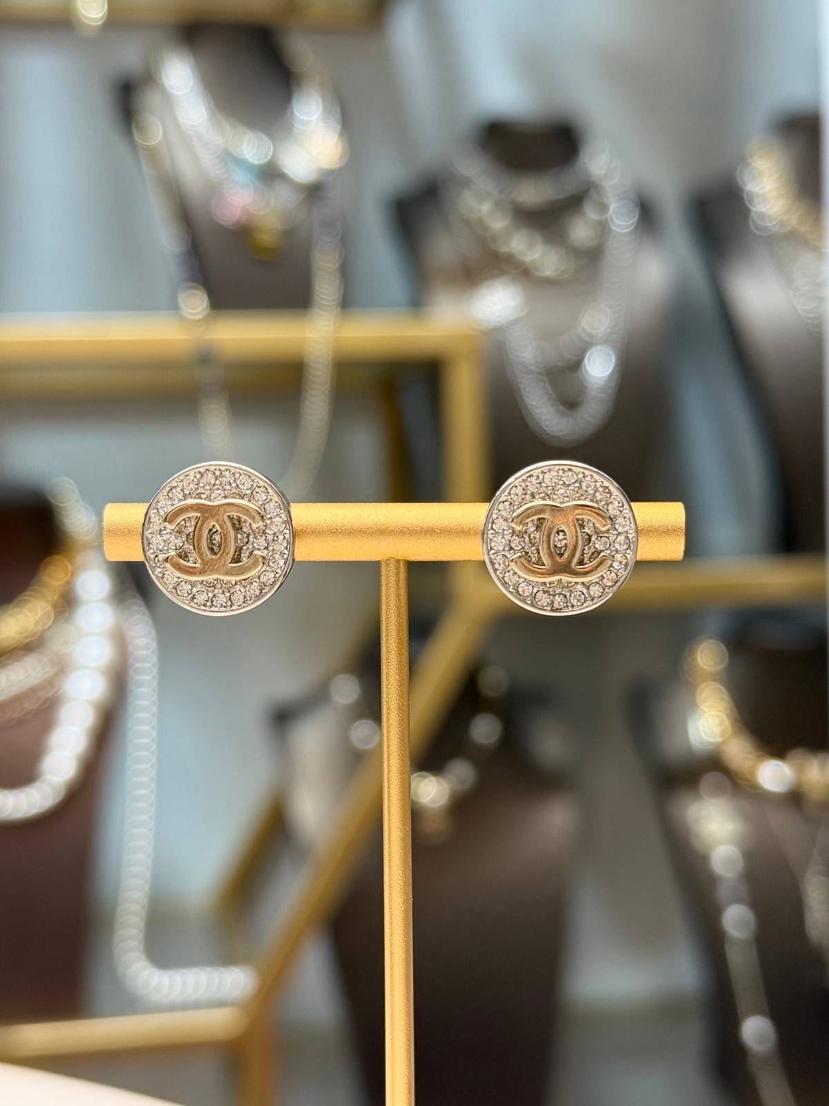 CHANEL シャネル レディース ピアス CCロゴ ダブルC ロゴピアス 上品なアクセサリー シルバー - 画像 8