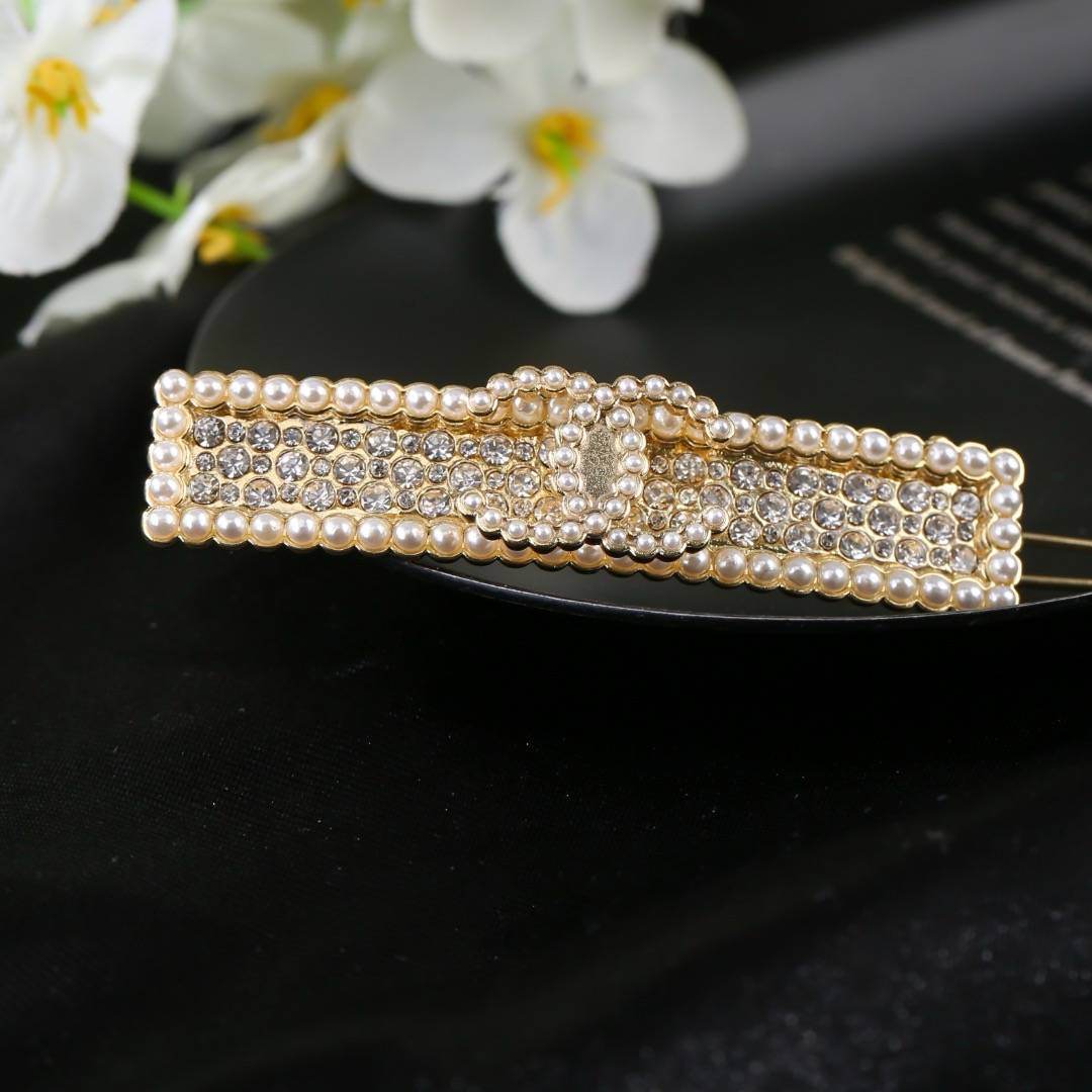 CHANEL シャネル レディース ブローチ ブランドブローチ ロゴプレート ブランドアクセサリー ゴールド - 画像 5
