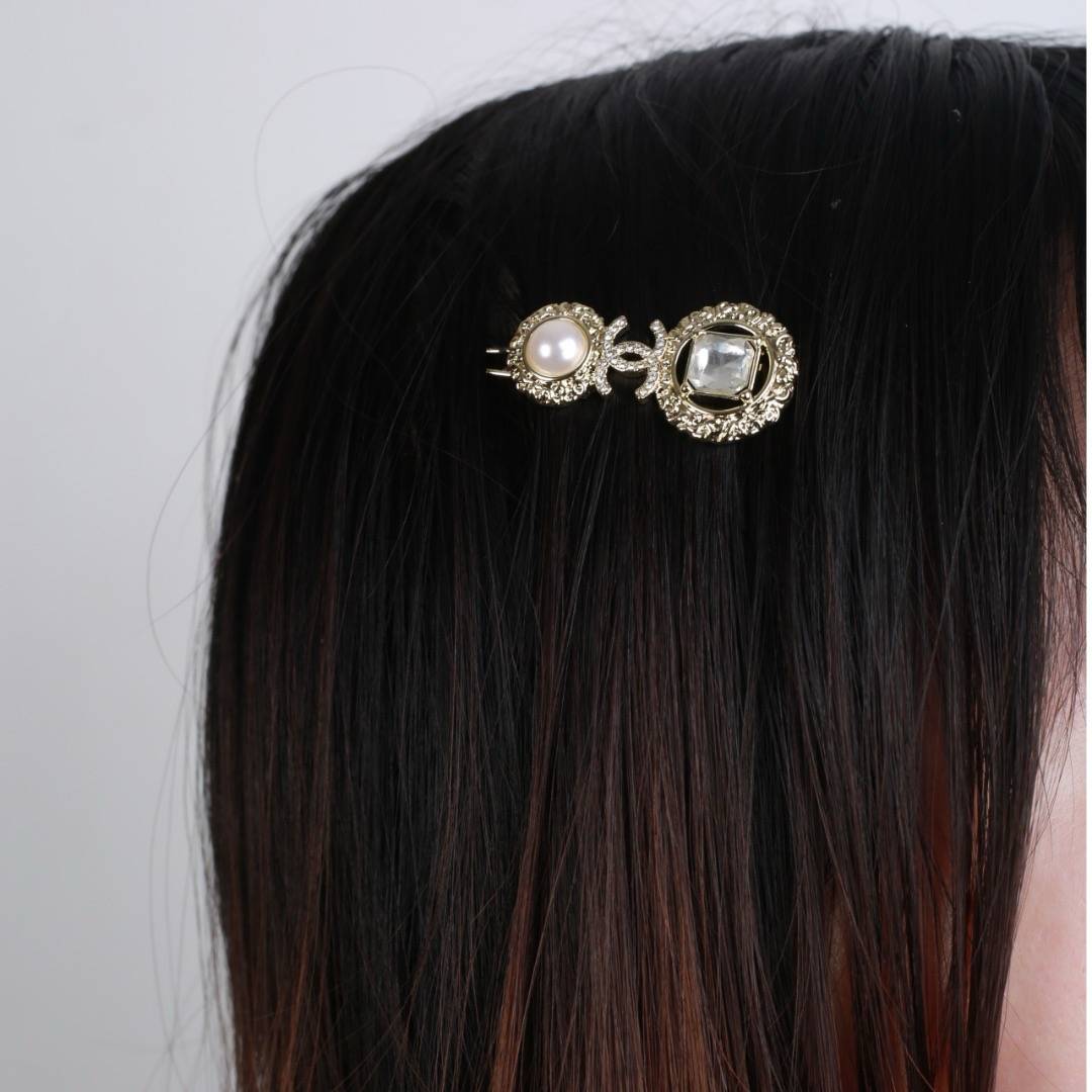 CHANEL シャネル レディース ブローチ シャネル メタル ロゴチェーン ブランドブローチ ブランドアクセサリー 金色 - 画像 2