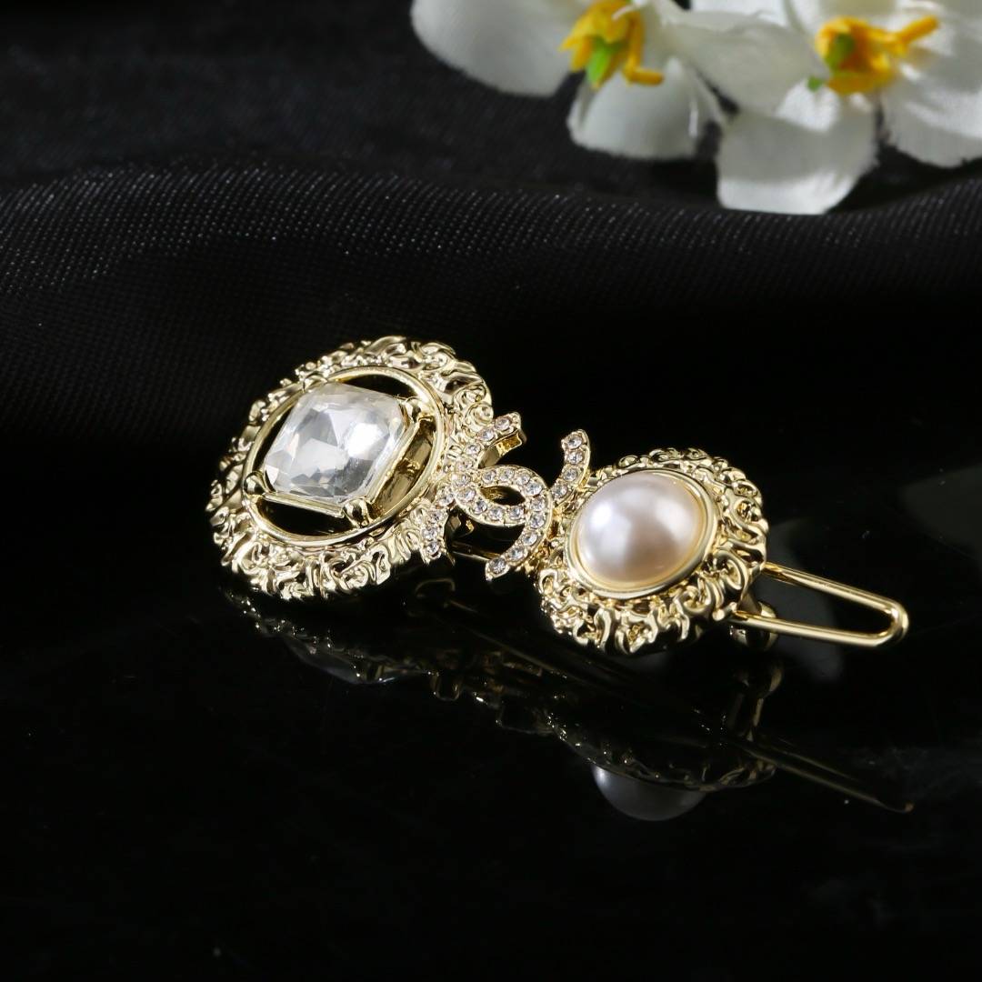 CHANEL シャネル レディース ブローチ シャネル メタル ロゴチェーン ブランドブローチ ブランドアクセサリー 金色 - 画像 4