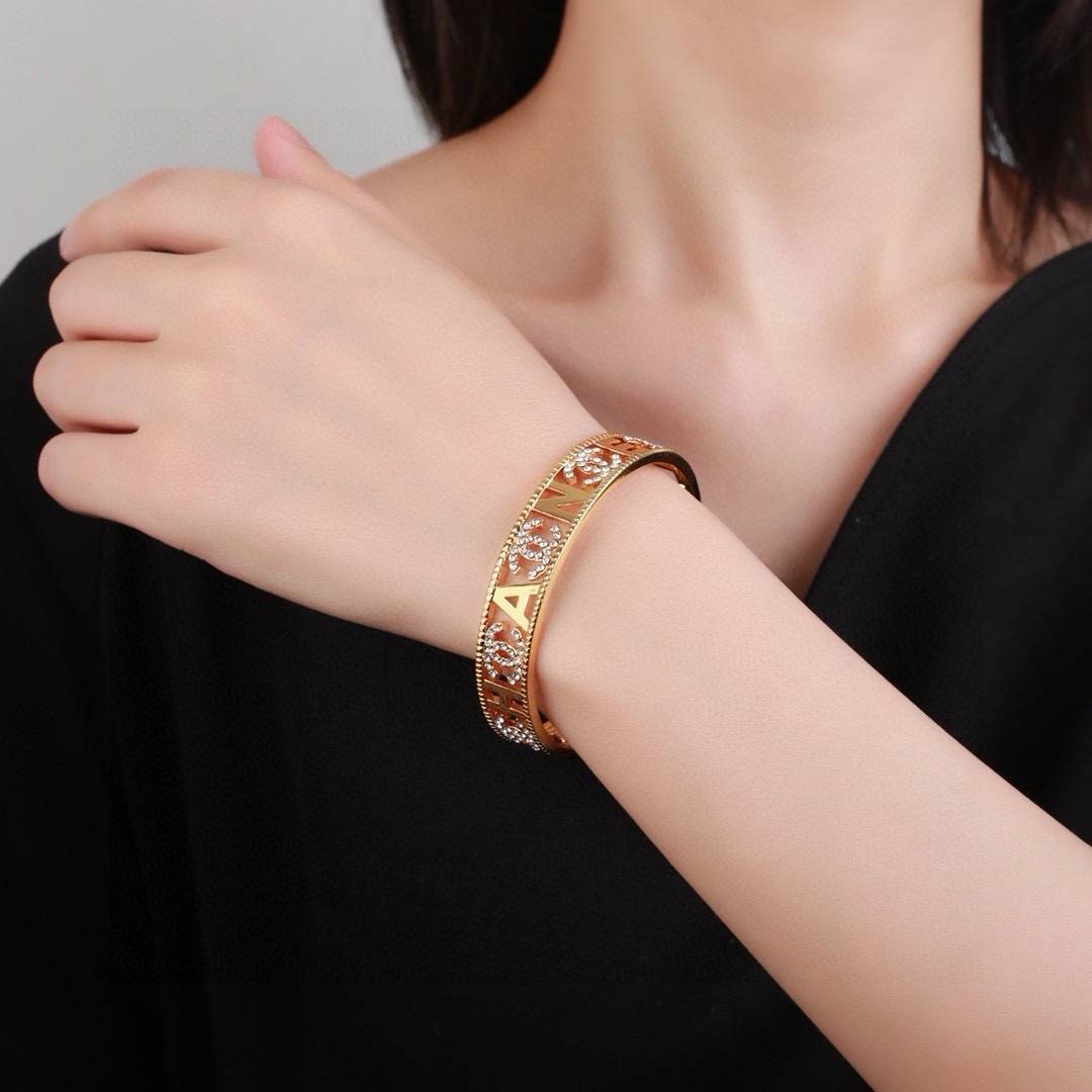 CHANEL シャネル レディース ブレスレット CCロゴ ダブルC ブランドブレスレット 上品なアクセサリー ゴールド - 画像 6