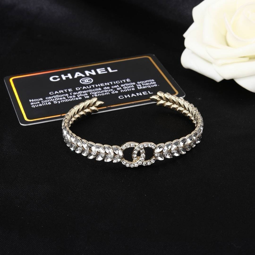 CHANEL シャネル レディース ブレスレット ダブルC チェーンモチーフ ブランドブレスレット ゴールド - 画像 4