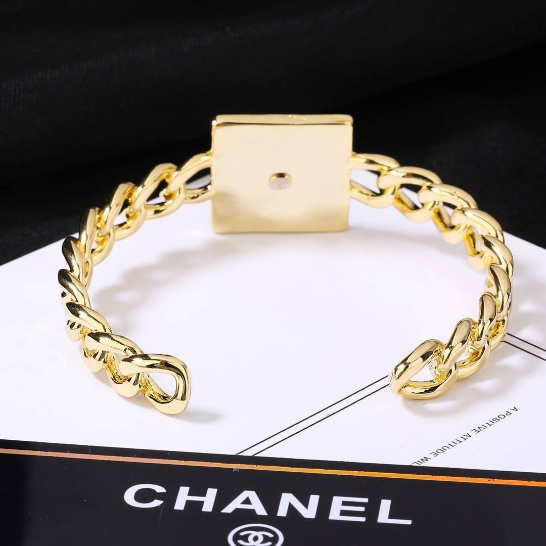 CHANEL シャネル レディース ブレスレット CCロゴ チェーンモチーフ ブランドブレスレット ゴールド - 画像 3