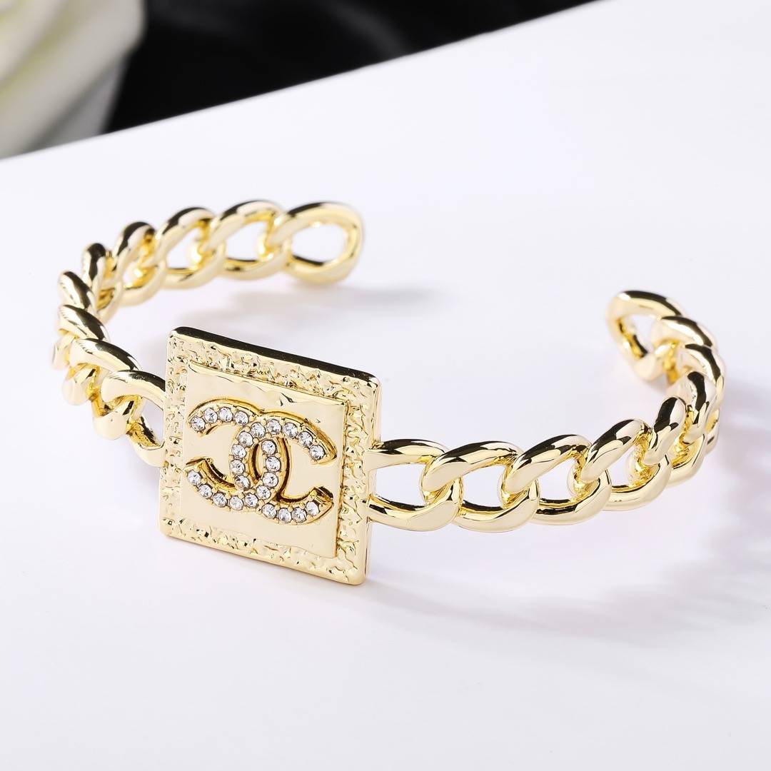 CHANEL シャネル レディース ブレスレット CCロゴ チェーンモチーフ ブランドブレスレット ゴールド - 画像 7
