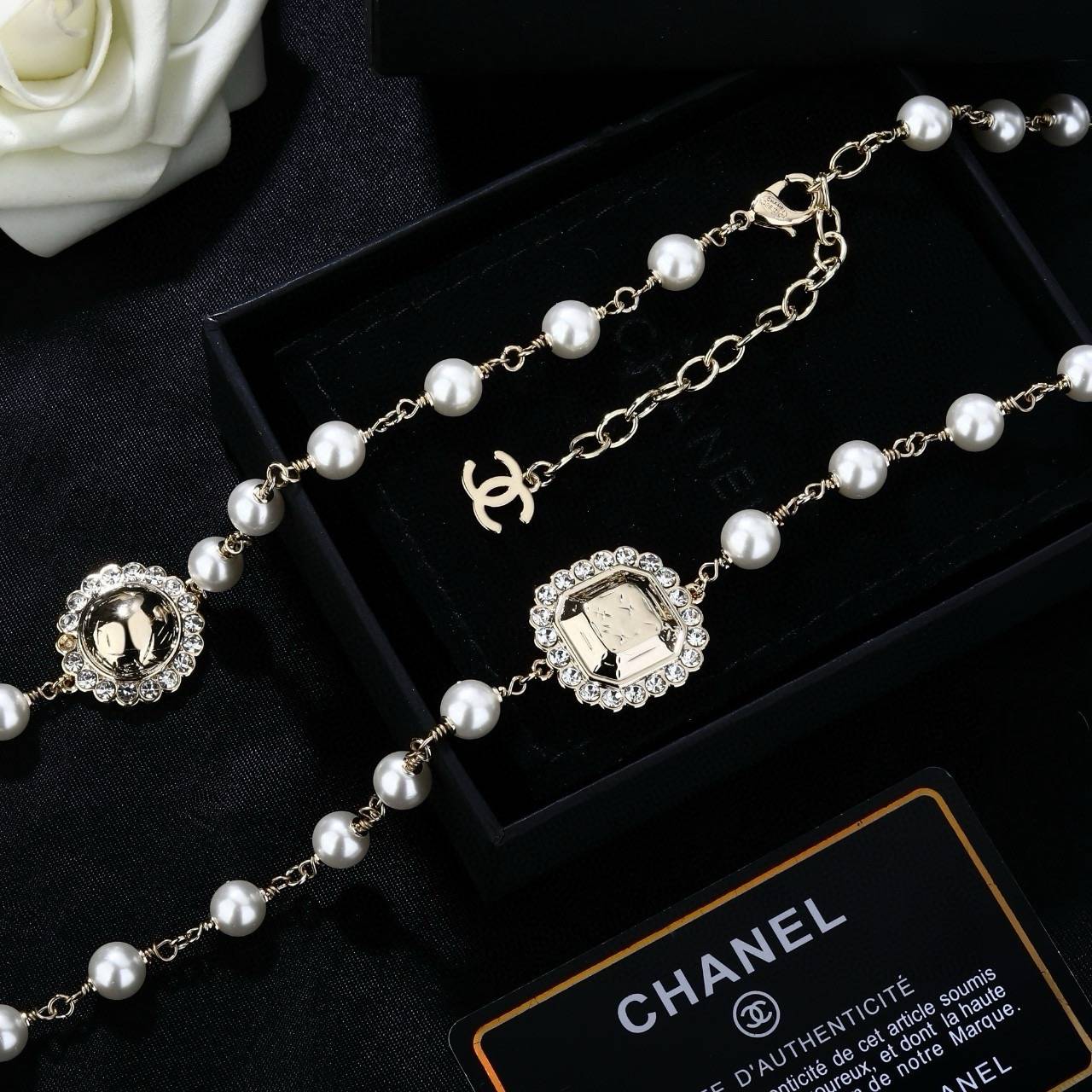 CHANEL シャネル レディース ネックレス ロゴプレート パール チェーンモチーフ ブランドネックレス 上品なアクセサリー - 画像 2