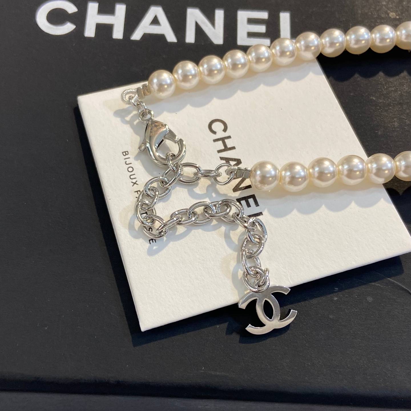 CHANEL シャネル レディース ネックレス チェーンモチーフ ロゴプレート ブランドネックレス シルバー - 画像 4