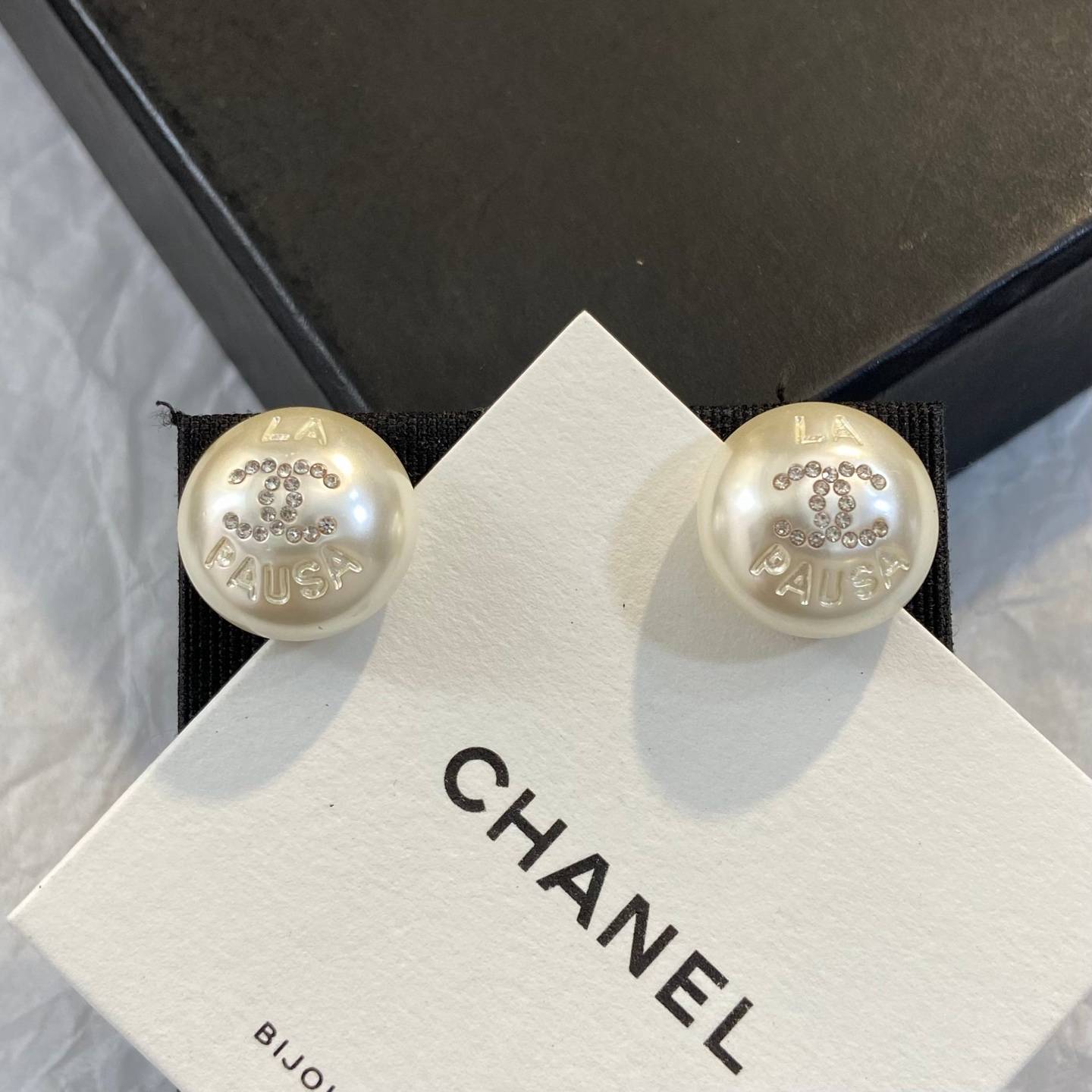CHANEL シャネル レディース ピアス パール ココマーク ブランドピアス 上品なアクセサリー シルバー