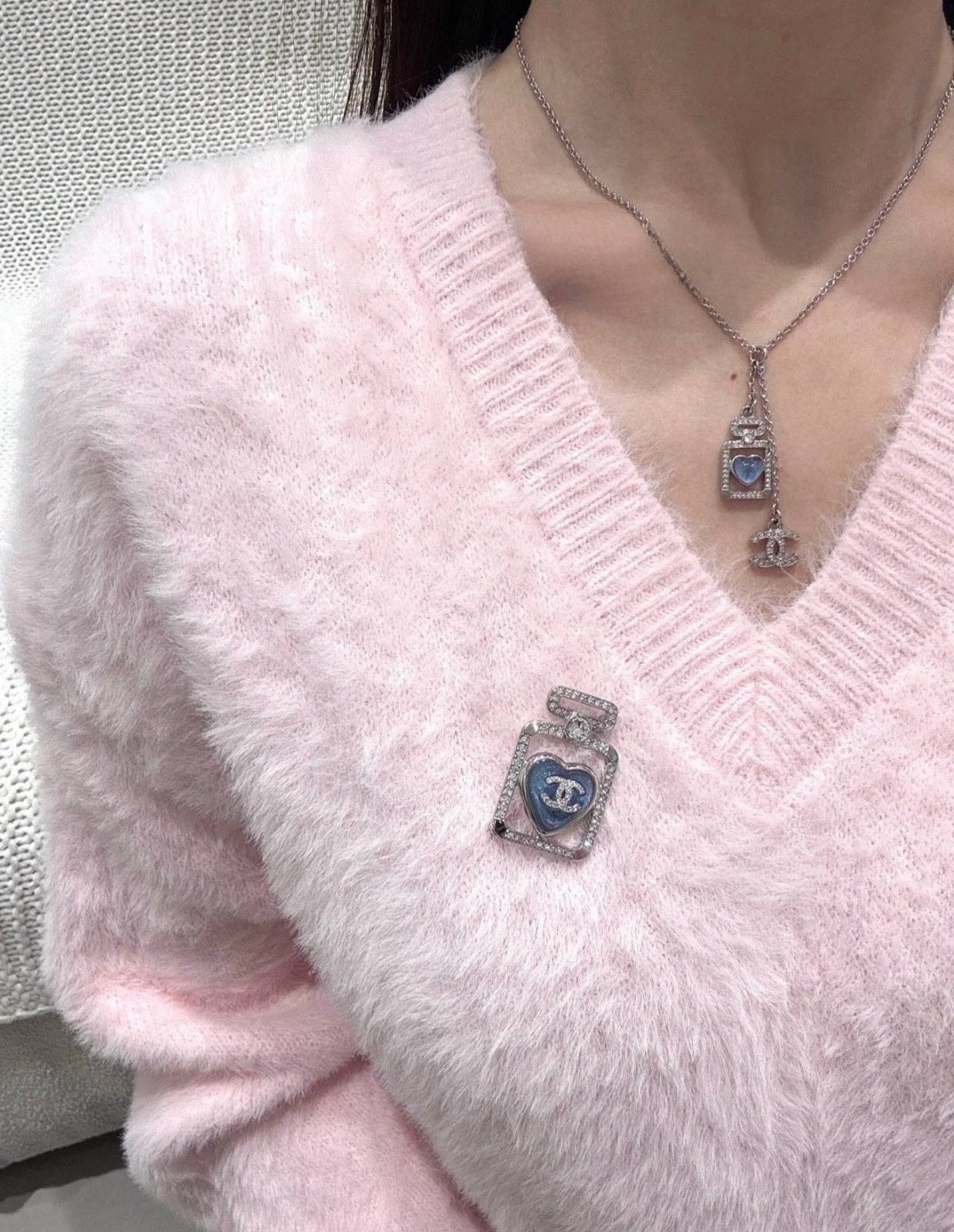 CHANEL シャネル レディース ネックレス ブランドネックレス ロゴプレート ブランドジュエリー シルバー - 画像 2