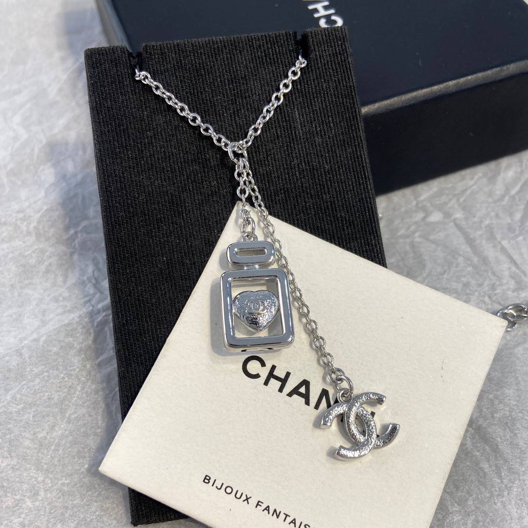 CHANEL シャネル レディース ネックレス ブランドネックレス ロゴプレート ブランドジュエリー シルバー - 画像 6
