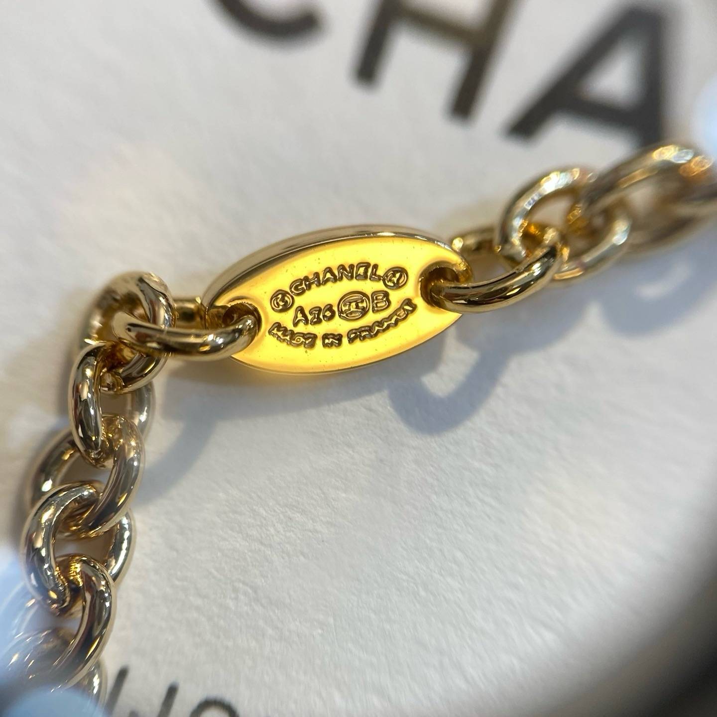 CHANEL シャネル レディース ネックレス ロゴプレート ダブルC ブランドネックレス ゴールド - 画像 3