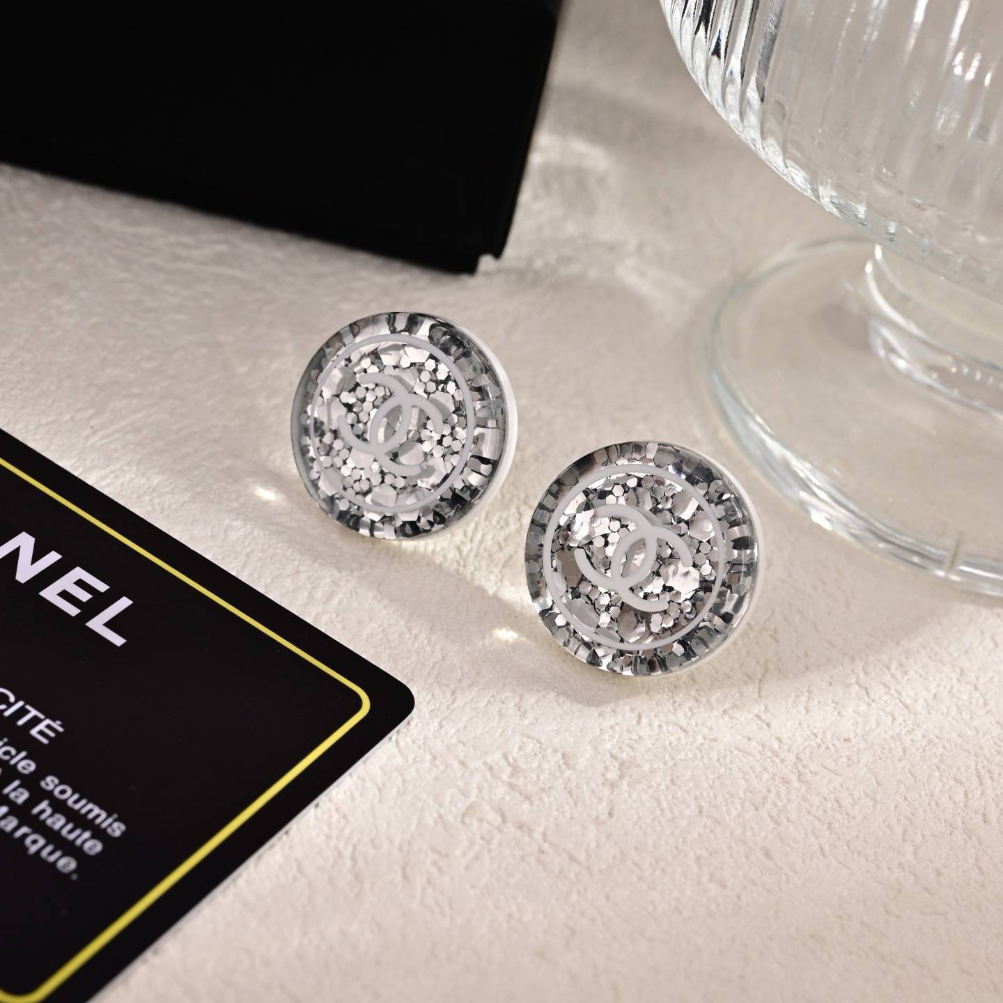 CHANEL シャネル レディース ピアス CCロゴ ダブルC ブランドピアス 上品なアクセサリー シルバー