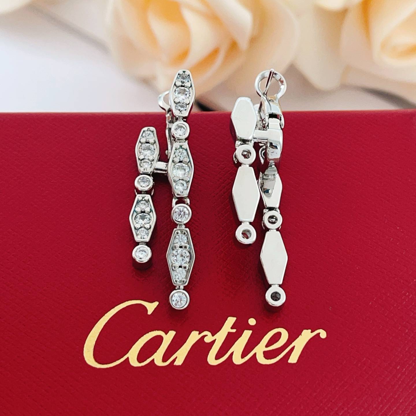 Cartier カルティエ レディース ピアス ジュスト アン クル ダイヤモンド 750 ホワイトゴールド ブランドジュエリー お祝いギフト - 画像 6