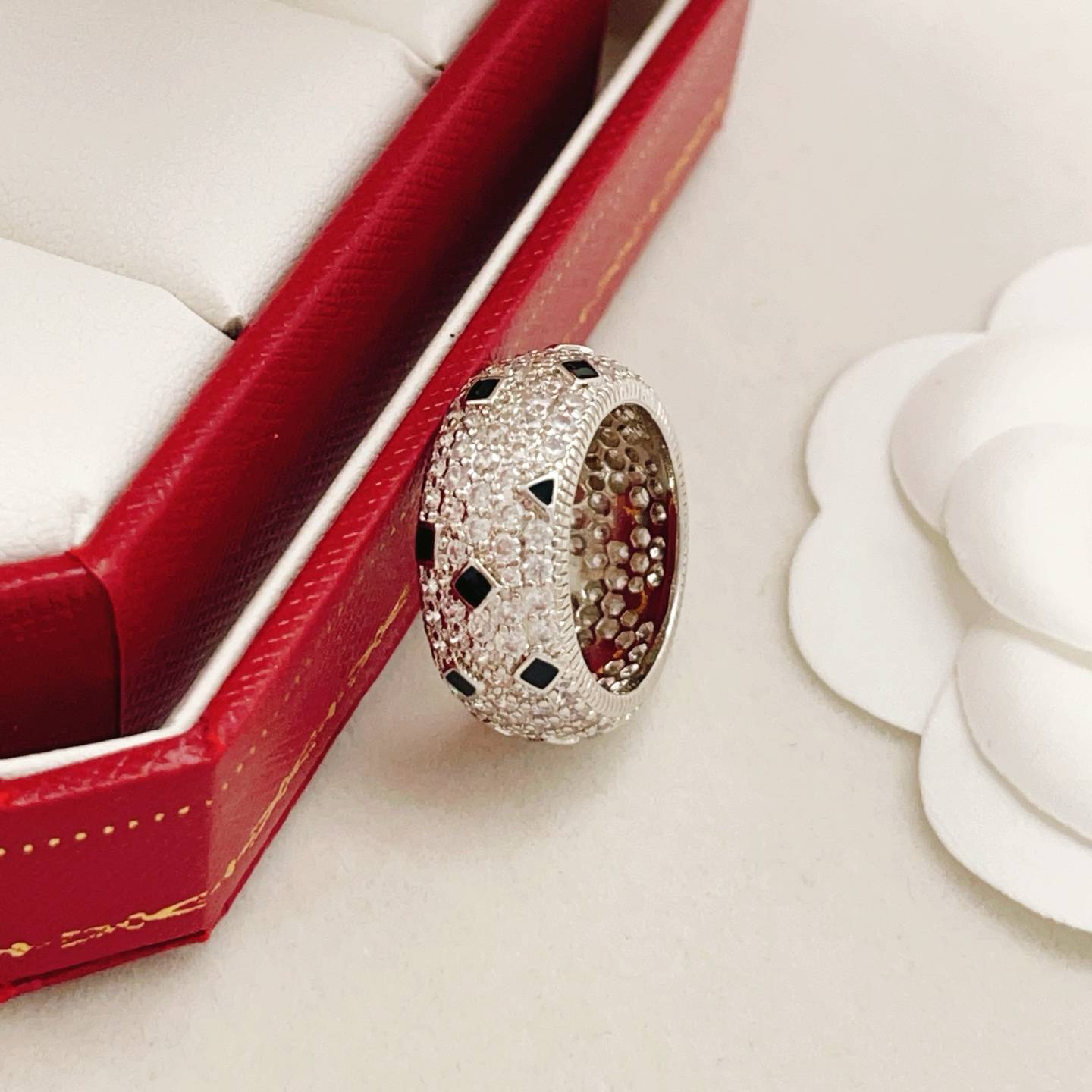 Cartier カルティエ レディース リング パンテール 750 YG ダイヤモンド ブランドジュエリー 普段使い ギフト - 画像 7