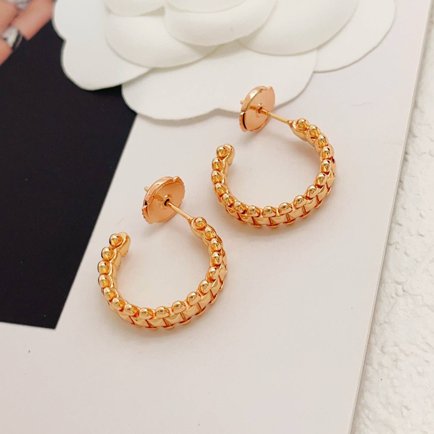 Cartier カルティエ レディース ピアス ジュスト アン クル 750YG ブランドジュエリー 普段使い ギフト - 画像 6