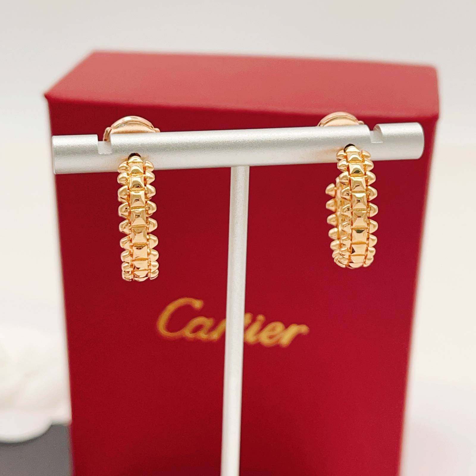 Cartier カルティエ レディース ピアス ジュスト アン クル 750YG ブランドジュエリー 普段使い ギフト - 画像 7