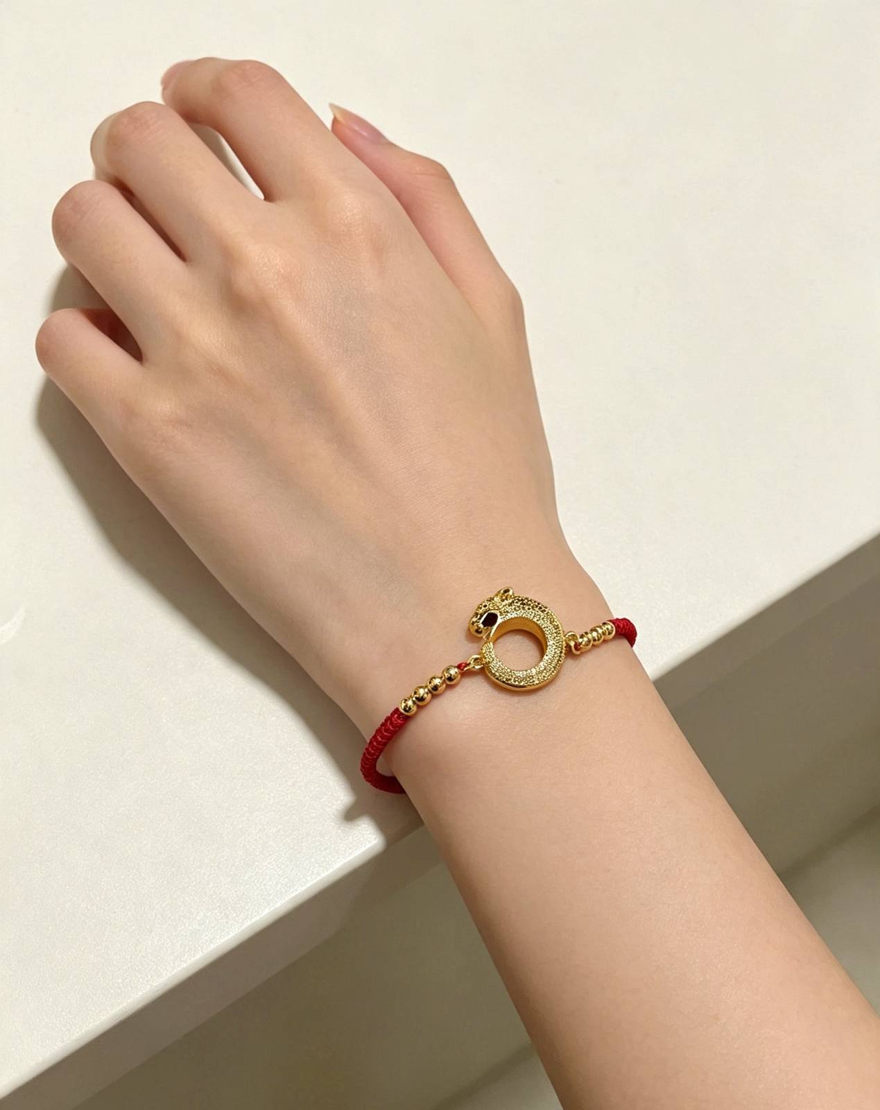Cartier カルティエ レディース ブレスレット パンテール レッド チャーム 本物 ブランドジュエリー - 画像 4