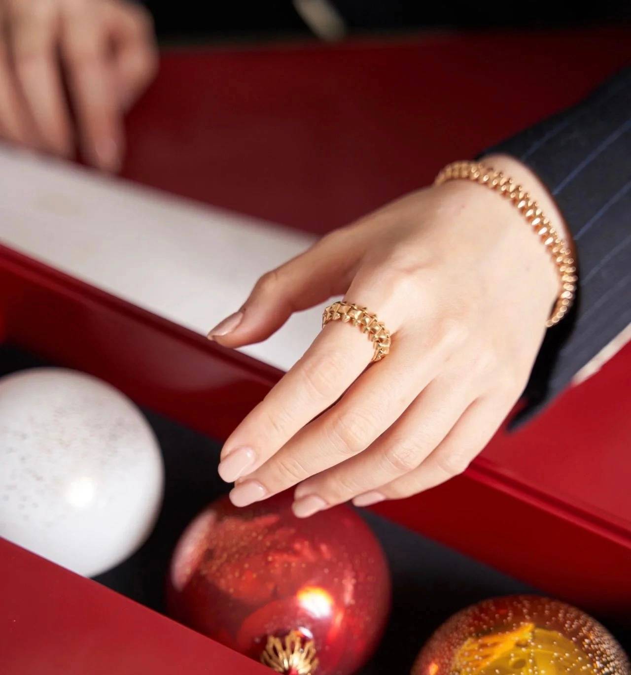 Cartier カルティエ レディース ブレスレット ジュスト アン クル 750 ダイヤモンド ブランドジュエリー ギフト - 画像 2