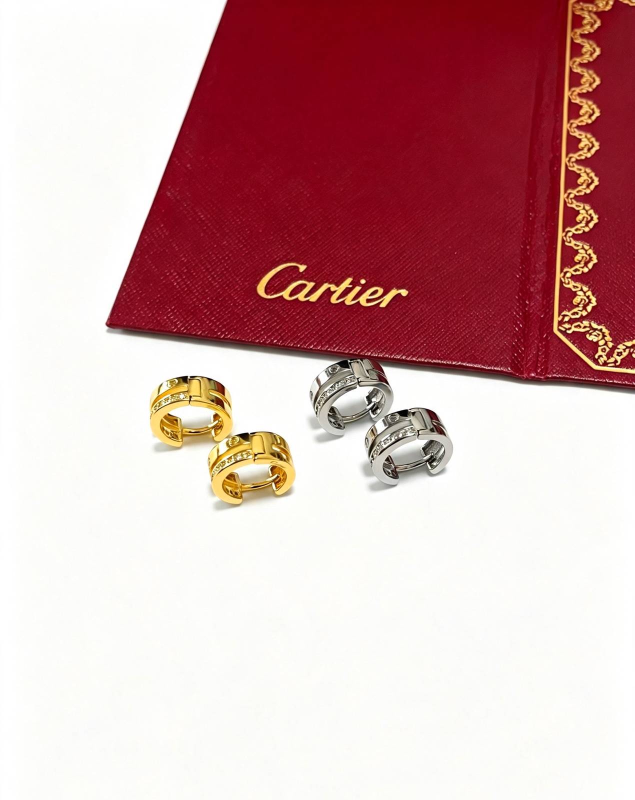 Cartier カルティエ レディース ピアス ジュスト アン クル 750 YG ブランドジュエリー 普段使い - 画像 10