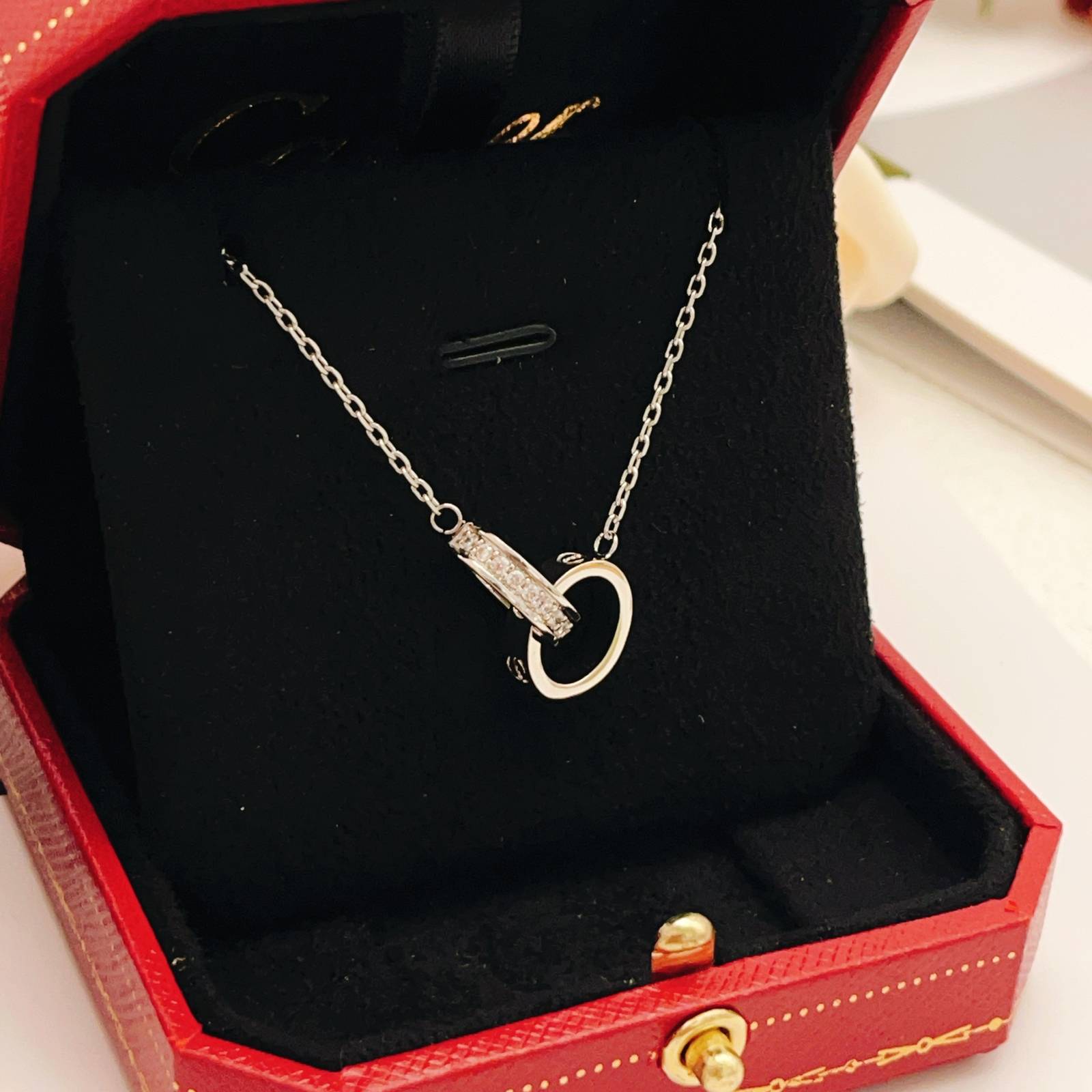 Cartier カルティエ レディース ネックレス ラブリング ダイヤモンド 750 ホワイトゴールド ブランドジュエリー 普段使い ギフト - 画像 9