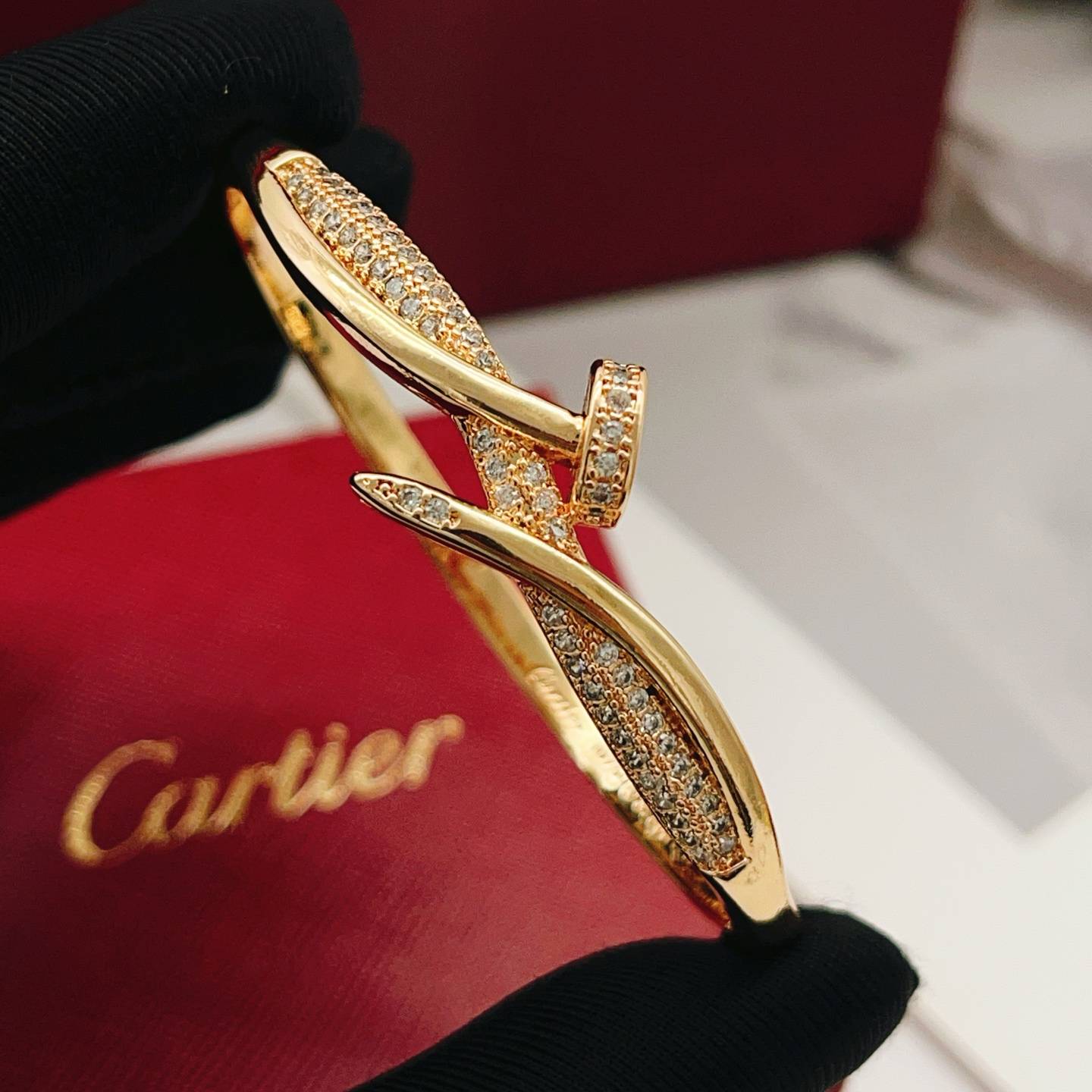 Cartier カルティエ レディース ブレスレット ジュスト アン クル 18金 ダイヤモンド ブランドジュエリー 普段使い ギフト - 画像 6