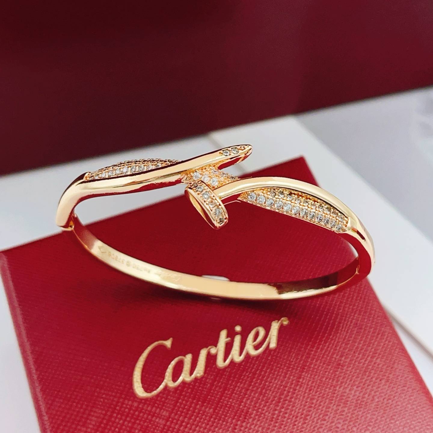 Cartier カルティエ レディース ブレスレット ジュスト アン クル 18金 ダイヤモンド ブランドジュエリー 普段使い ギフト - 画像 7