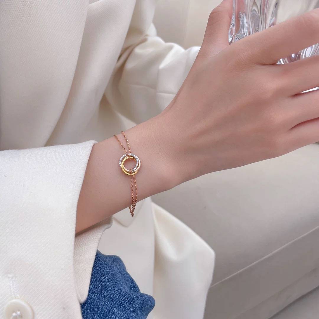 Cartier カルティエ レディース ブレスレット トリニティ 750 ダイヤモンド ブランドジュエリー 普段使い ギフト - 画像 2