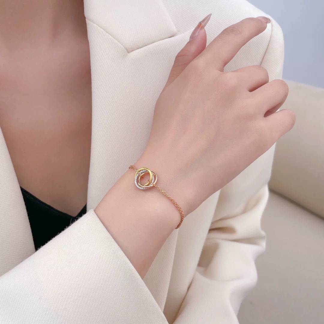 Cartier カルティエ レディース ブレスレット トリニティ 750 ダイヤモンド ブランドジュエリー 普段使い ギフト - 画像 3