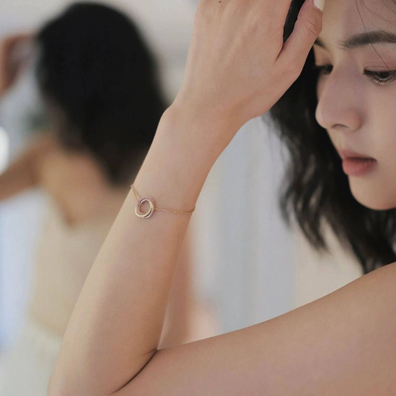 Cartier カルティエ レディース ブレスレット トリニティ 750 ダイヤモンド ブランドジュエリー 普段使い ギフト - 画像 4