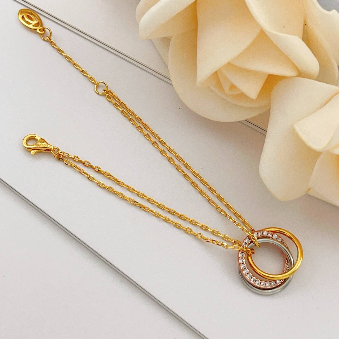 Cartier カルティエ レディース ブレスレット トリニティ 750 ダイヤモンド ブランドジュエリー 普段使い ギフト - 画像 7