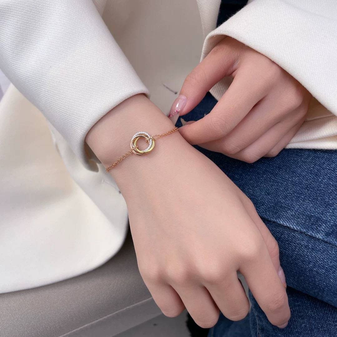 Cartier カルティエ レディース ブレスレット トリニティ 750 ダイヤモンド ブランドジュエリー 普段使い ギフト - 画像 12