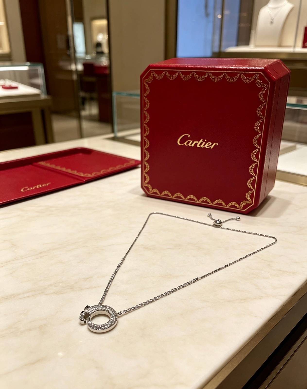 Cartier カルティエ レディース ネックレス ジュスト アン クル 18金 ダイヤモンド ブランドジュエリー 普段使い - 画像 4